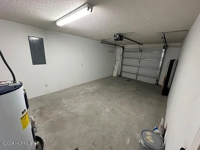 4372 Ritz Cir — Photo 10
