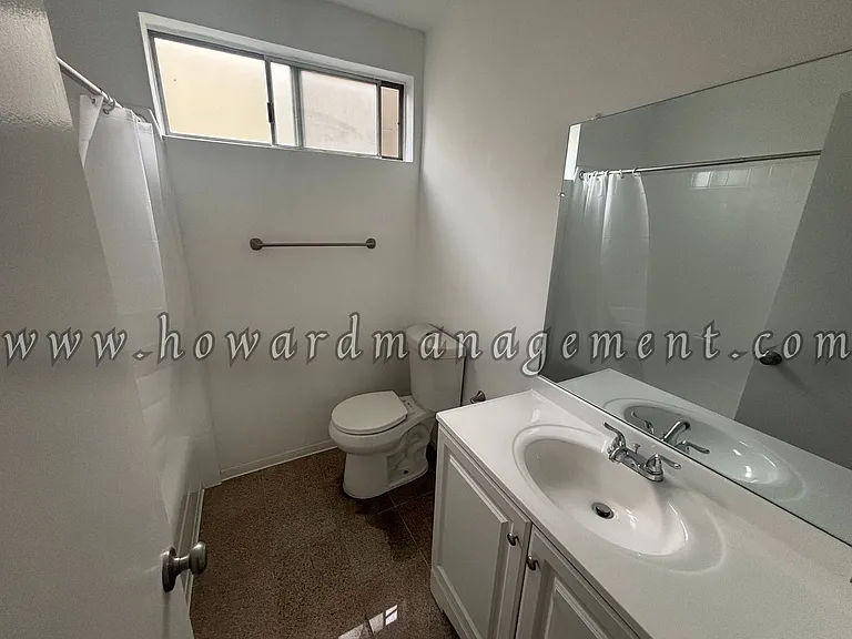 01560SA — Photo 28
