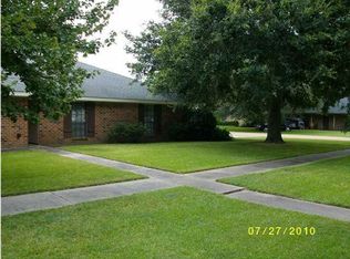 101 Molasses Row, Lafayette, LA 70508