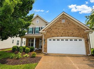 526 Strathmore Ln, Chesapeake, VA 23322