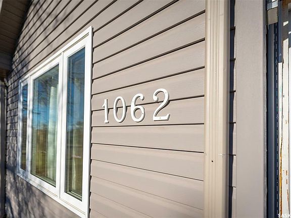 5th image of 1062 Caribou St W