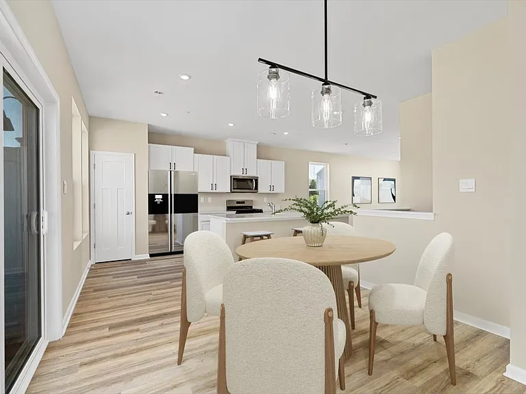 311 Alliance Dr — Photo 11