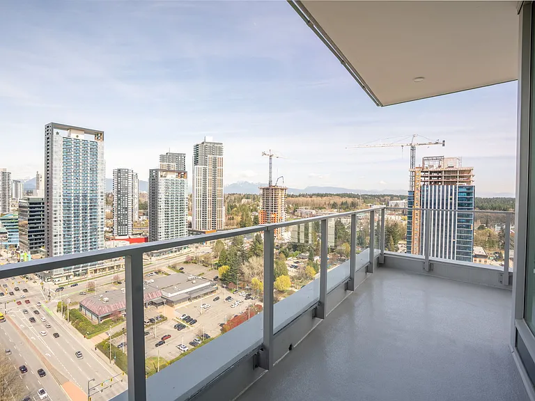 9675 King George Blvd #2707 — Photo 7