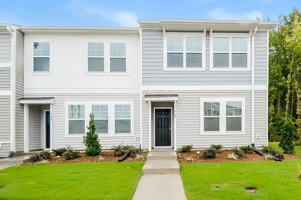 3 bed, 2.5 bath, 1590 sqft, $1,865 — Photo 1