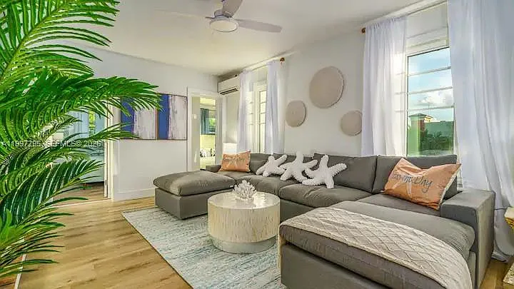320 Polk St — Photo 22