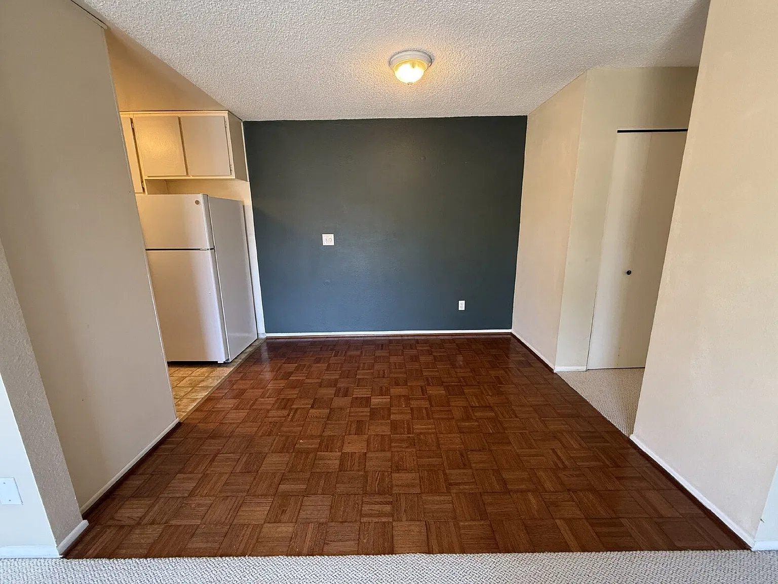 2 bed, 1.5 bath, 945 sqft, $2,800 — Photo 4