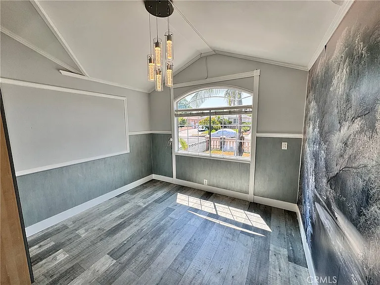 2138 N Frederic St — Photo 20