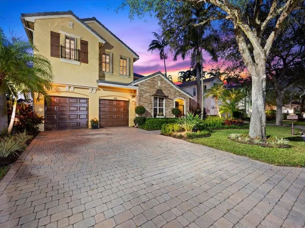 701 Bocce Court, Palm Beach Gardens, FL 33410