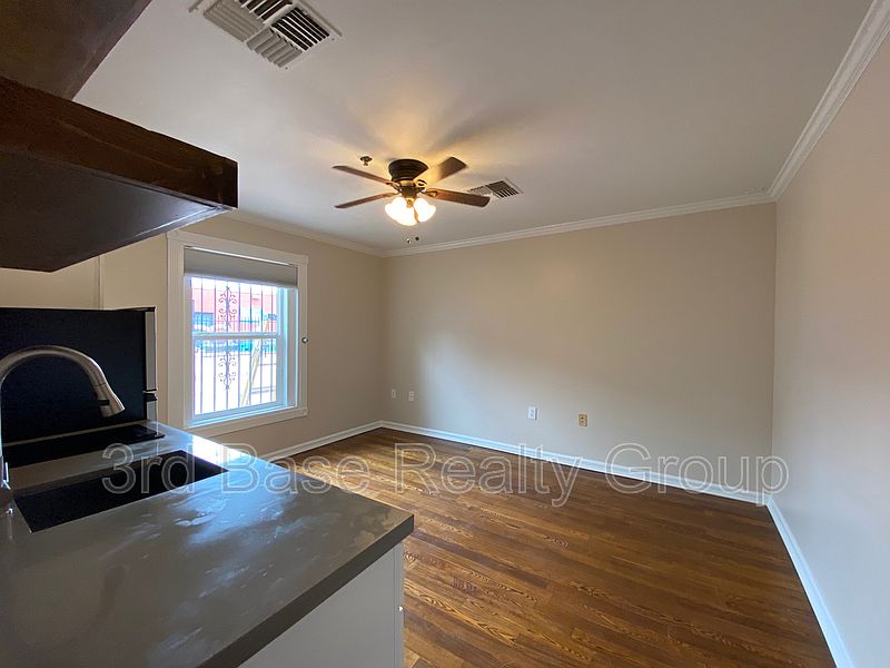 2nd image of 5753 W Glendale Ave #104