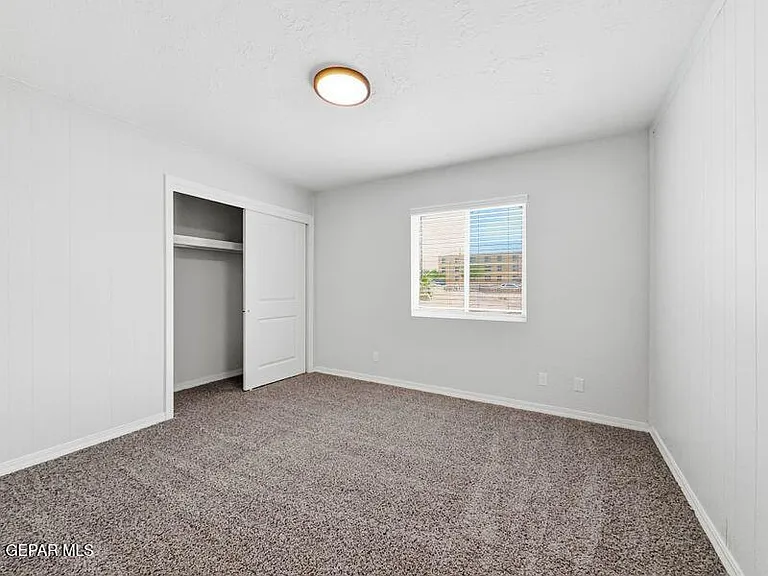 565 Gallagher St — Photo 33