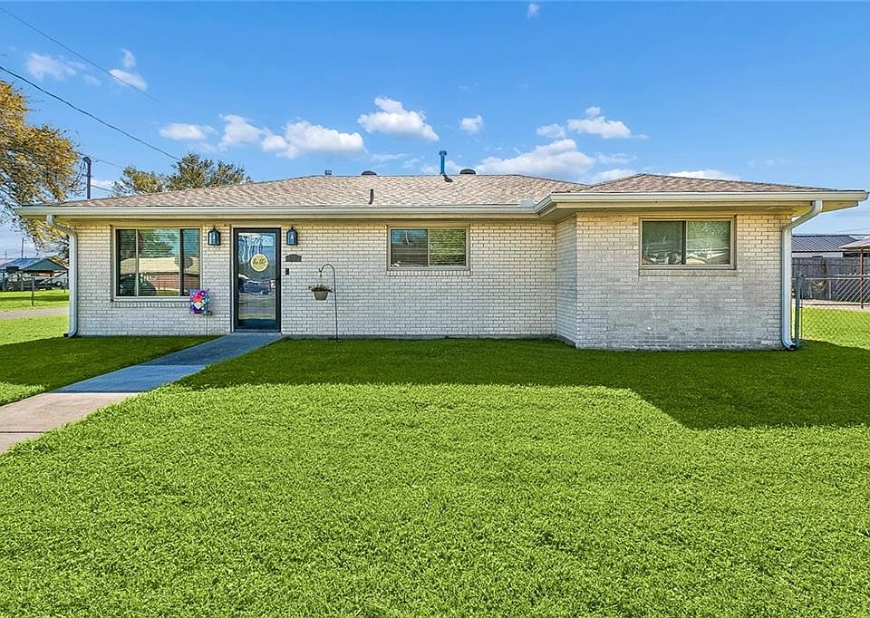 1st image of 5908 3rd St