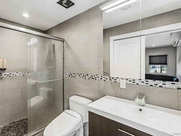 31 Sutton Hill Ln — Photo 26