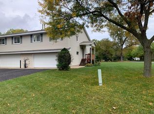 3836 Deercliff Ct, Eagan, MN 55123