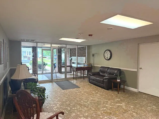 110 S Dunton Ave #4C — Photo 2