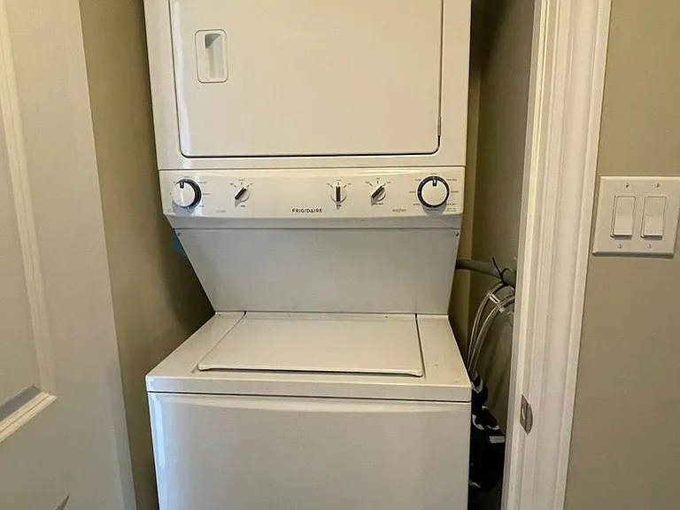 269 Georgian Dr #205 — Photo 7
