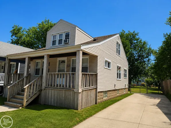 320 E Cambourne St, Ferndale, MI 48220