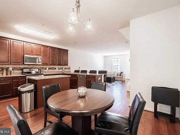 2nd image of 8527 Golden Eagle Ln
