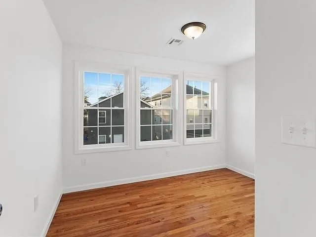 24 Saint James St #1 — Photo 12