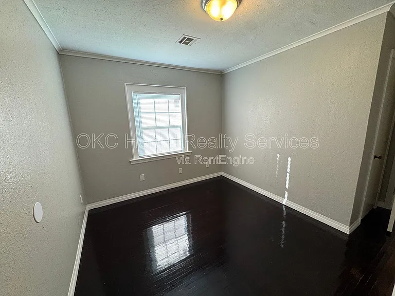 1516 Park Cir — Photo 10