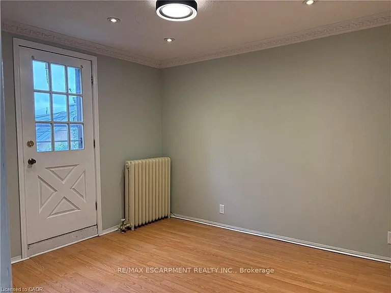269 Main St W #2f & 3f — Photo 6