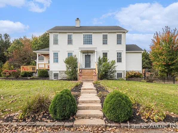 18749 130th Ave, Fruitport, MI 49415