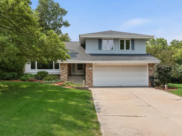 5377 S 48th STREET, Greenfield, WI 53220