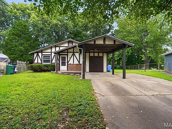 2nd image of 2423 Soundview Ct