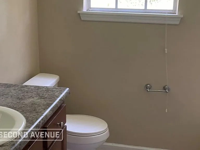 2505 Martin Rd — Photo 9