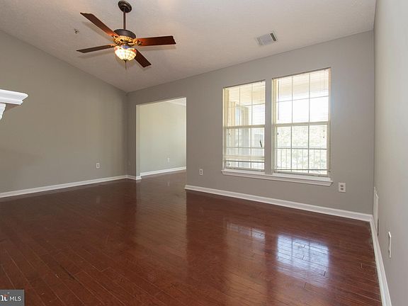 5th image of 13112 Briarcliff Ter #5-109