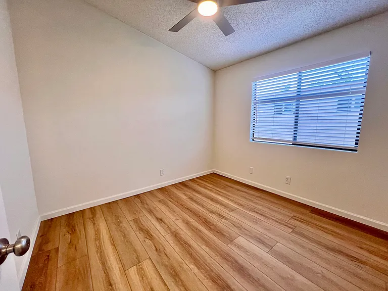 4617 Hamilton St #4 — Photo 17