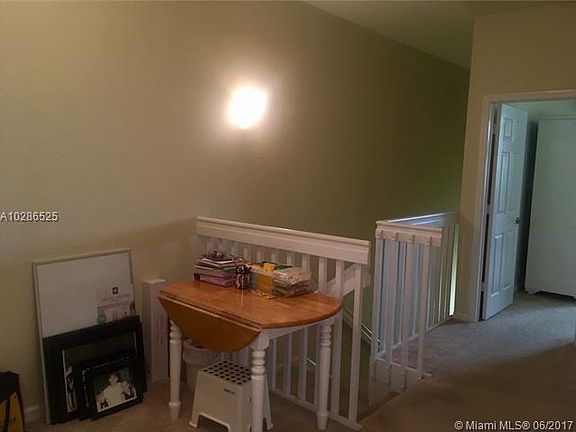 4th image of 292 Las Brisas Cir