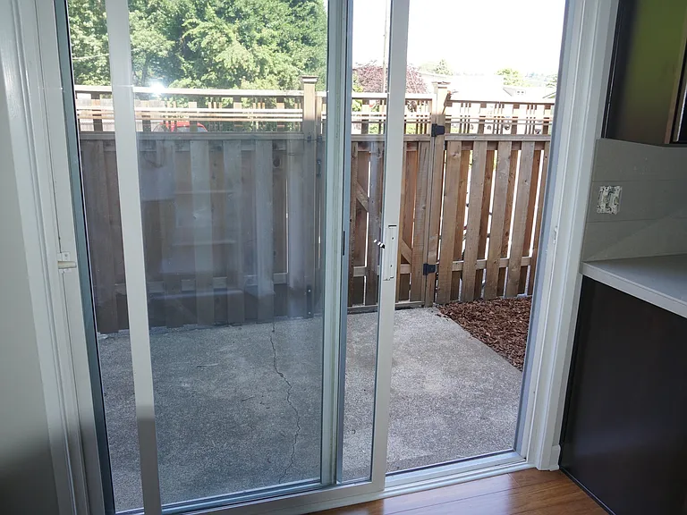 Willamette Center — Photo 15