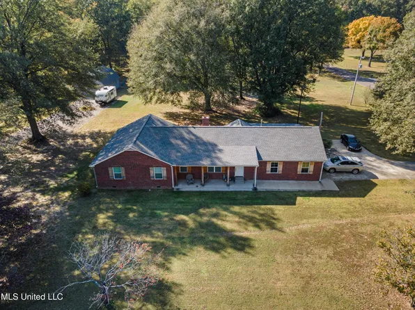 7373 Cedar Hill Cv, Olive Branch, MS 38654