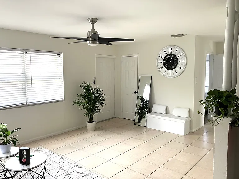 622 Avenida Hermosa — Photo 4