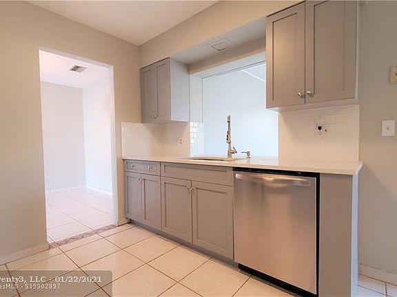 4th image of 7007 NW 94th Ave
