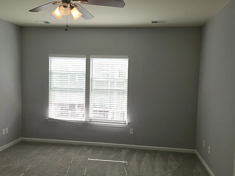 607 N Atwater Dr — Photo 11