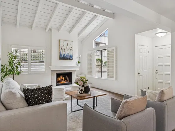 607 Sage Ct, Pacific Grove, CA 93950