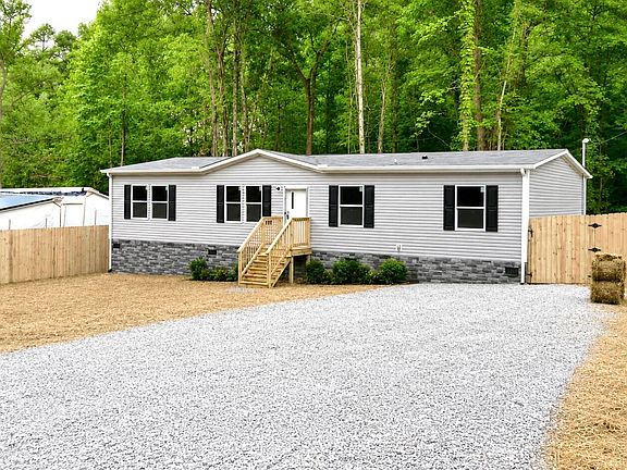 2nd image of 687 Hen Valley Rd