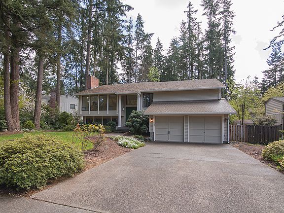 2nd image of 2704 32nd Ave SE
