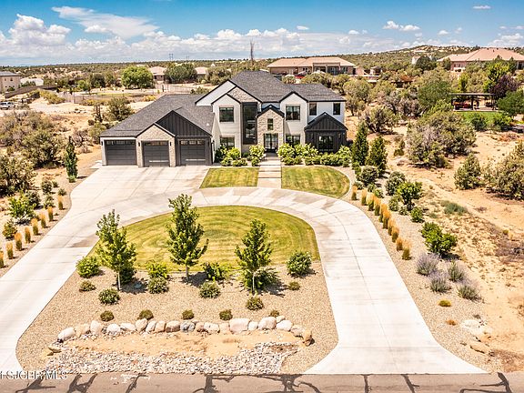 3rd image of 7401 Tuscany Way