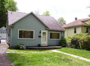 61 E Center St, Shavertown, PA 18708