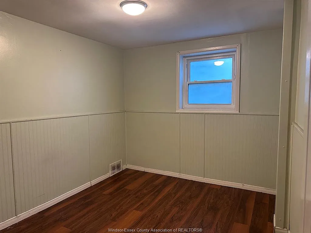 6 bed, $2,800 — Photo 2