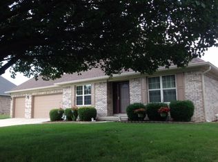875 Columbia Ct, Avon, IN