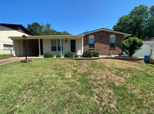 1849 San Luis Rey Pkwy, Fenton, MO 63026
