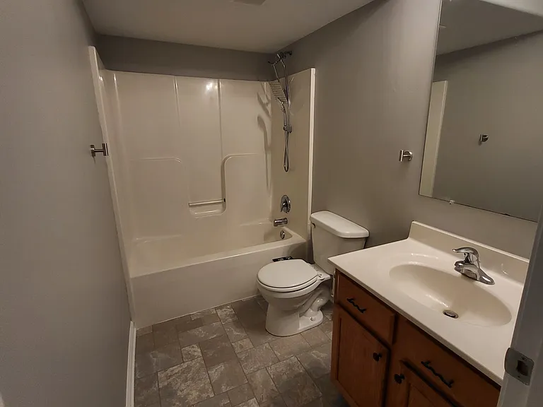 114 Vince Dr — Photo 53