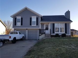 609 Valley Vw, Raymore, MO 64083