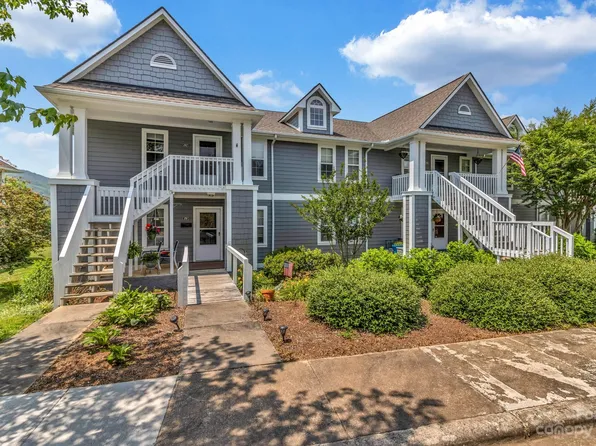 4702 Breakers Ln, Asheville, NC 28806
