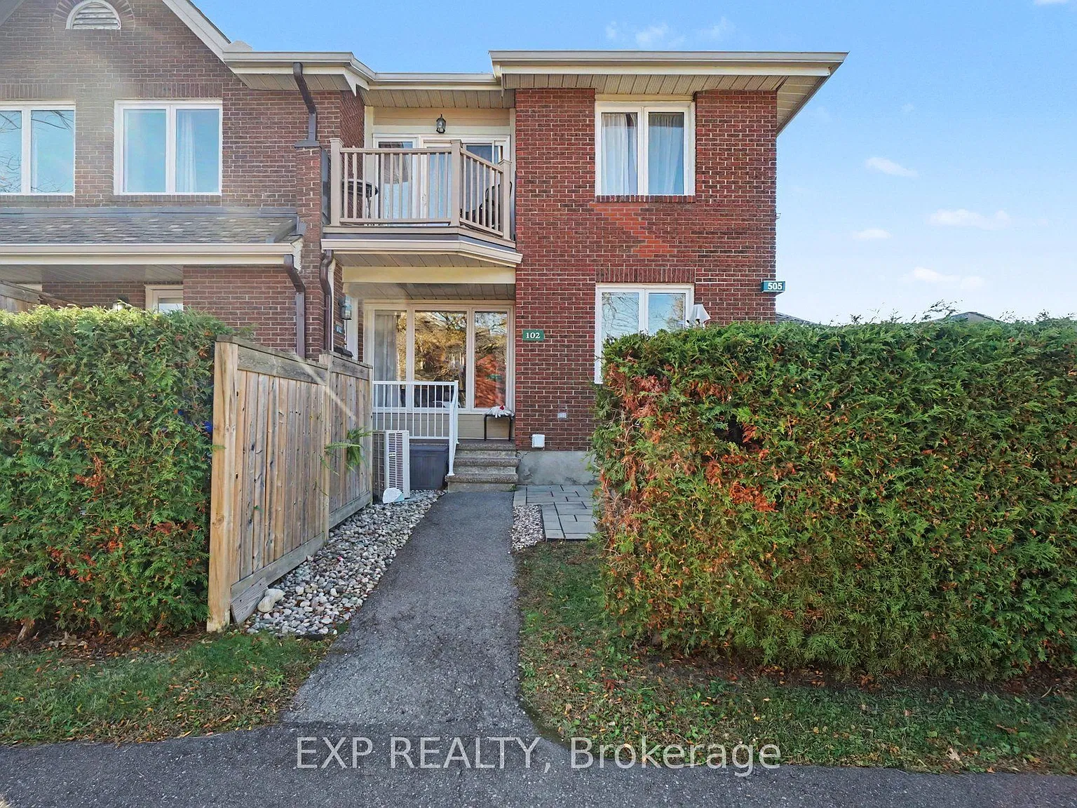 2 bed, $2,450 — Photo 1