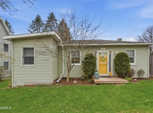 62 Thomas Rd, Pittsfield, MA 01201