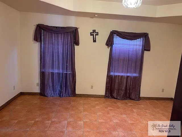 219 Ohara Dr — Photo 10